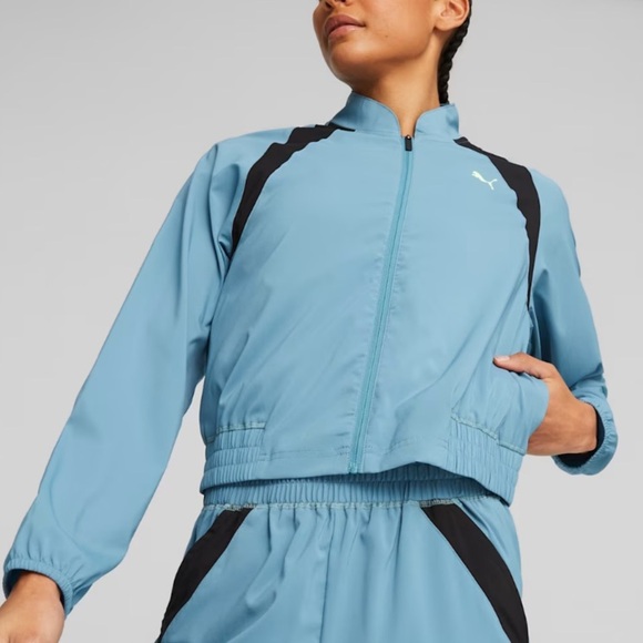 Women’s Puma Fit Crop Zip Jacket Size Small - Picture 1 of 12